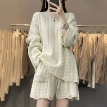画像をギャラリービューアに読み込む, ケーブルニットダメージデザインセーター&ニットショートパンツセットアップ