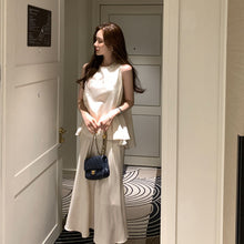 画像をギャラリービューアに読み込む, 光沢感ノースリーブブラウス&フレア裾スカートセットアップ高級感気質アップ
