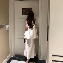 画像をギャラリービューアに読み込む, 光沢感ノースリーブブラウス&フレア裾スカートセットアップ高級感気質アップ