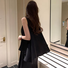 画像をギャラリービューアに読み込む, 光沢感ノースリーブブラウス&フレア裾スカートセットアップ高級感気質アップ