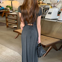 画像をギャラリービューアに読み込む, バックレースアップセットアップ ワンピース風トップス + ロングスカート 着痩せ カジュアル
