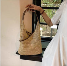 画像をギャラリービューアに読み込む, 交差デザインストローウーブンバッグ