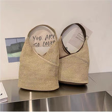 画像をギャラリービューアに読み込む, 交差デザインストローウーブンバッグ