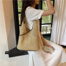 画像をギャラリービューアに読み込む, 交差デザインストローウーブンバッグ