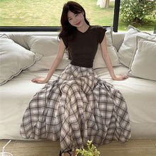 画像をギャラリービューアに読み込む, 後ろ開きデザイントップス&チェック柄スカートセットアップ