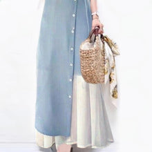 画像をギャラリービューアに読み込む, 白ベストトップス&ブルー切替スカートセットアップ