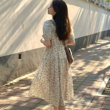 画像をギャラリービューアに読み込む, 花柄パフスリーブデートワンピース