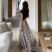画像をギャラリービューアに読み込む, 後ろ開きデザイントップス&チェック柄スカートセットアップ