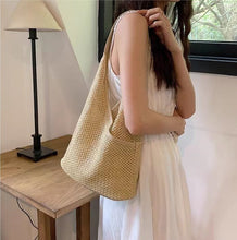 画像をギャラリービューアに読み込む, 交差デザインストローウーブンバッグ