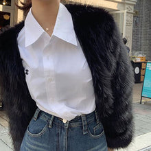 画像をギャラリービューアに読み込む, シンプルコーデ白シャツトップス