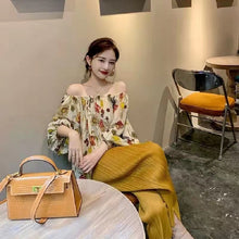 画像をギャラリービューアに読み込む, 花柄オフショルダーシャツ・ブラウストップス&無地高級感ワイドレッグパンツセットアップ