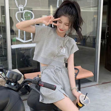 画像をギャラリービューアに読み込む, 半袖Tシャツパーカー&ハイウエストショートパンツセットアップ