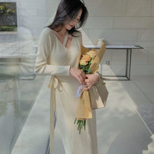 画像をギャラリービューアに読み込む, INSファッションエレガント女性Vネック気質デザインスタイル長袖ロングニットワンピース