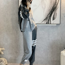 画像をギャラリービューアに読み込む, レトロスポーツストラップ柄Ⅴネックニットアウター&ロングパンツセットアップ