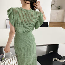 画像をギャラリービューアに読み込む, 優しい雰囲気フレンチ袖ハイウエストロングニットデートワンピース&無地スリップワンピースセットアップ