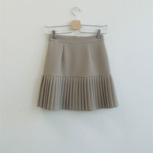 画像をギャラリービューアに読み込む, 無地フリルブラウス・シャツ&プリーツミニスカートセットアップ