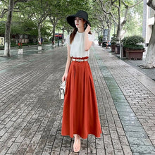 画像をギャラリービューアに読み込む, フレンチ袖白ブラウス&無地ロングスカートセットアップ(ベルト付き)