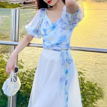 画像をギャラリービューアに読み込む, 今季マスト花柄シフォンカシュクールデザインブラウス&白Aラインスカートセットアップ