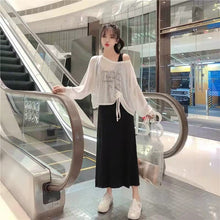 画像をギャラリービューアに読み込む, ホワイト字母プリントシフォンカジュアルアウター日焼け止めトップス&無地サスペンダーワンピースセットアップ