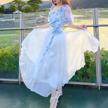 画像をギャラリービューアに読み込む, 今季マスト花柄シフォンカシュクールデザインブラウス&白Aラインスカートセットアップ