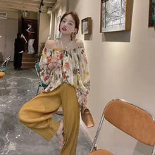 画像をギャラリービューアに読み込む, 花柄オフショルダーシャツ・ブラウストップス&無地高級感ワイドレッグパンツセットアップ
