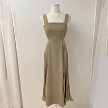 画像をギャラリービューアに読み込む, サイドプリーツ切替サスペンダーワンピース着回し日常コーデ