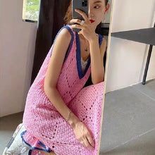 画像をギャラリービューアに読み込む, 優しい気質ピンク透かし彫りVネック配色切り替えゆったりニットセーターカジュアルワンピース