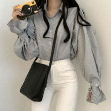 画像をギャラリービューアに読み込む, ストライプ柄フラウンススリーブシャツブラウストップス