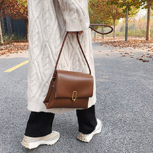 画像をギャラリービューアに読み込む, レトロバッグシンプルコーデしやすい