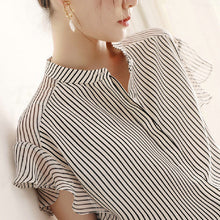 画像をギャラリービューアに読み込む, ストライプデザインスタイル気質フリル裾コーデしやすいシャツ・ブラウストップス