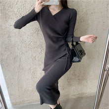 画像をギャラリービューアに読み込む, 2カラー選択無地気質Vネック長袖ファッションニットロングデートワンピース
