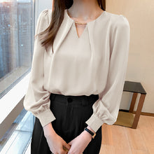 画像をギャラリービューアに読み込む, 滑らか生地高見えファッション気質Vネック長袖コーデしやすい通勤シャツ・ブラウストップス