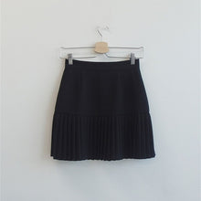 画像をギャラリービューアに読み込む, 無地フリルブラウス・シャツ&プリーツミニスカートセットアップ