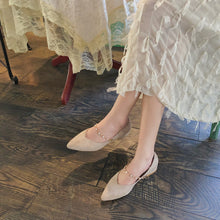 画像をギャラリービューアに読み込む, 飾り付きパンプスシンプルおしゃれシューズデートコーデ