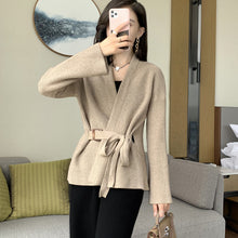 画像をギャラリービューアに読み込む, 3COLORS組み合わせやすいデザイン感ベルト付きニットアウター