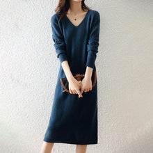 画像をギャラリービューアに読み込む, 5COLORSシンプル無地Ⅴネックゆるリラックスニットワンピース