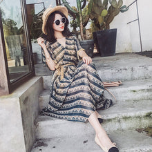 画像をギャラリービューアに読み込む, エスニック花柄シースルー不規則ワンピース旅行コーデ