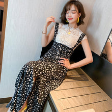 画像をギャラリービューアに読み込む, ホワイトレース透かし彫りブラウス&サスペンダーワンピーストッド柄シフォンワンピースセットアップ