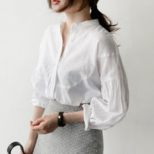 画像をギャラリービューアに読み込む, ホワイト無地ブラウス・シャツトップス
