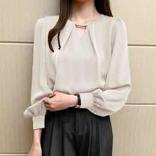 画像をギャラリービューアに読み込む, 滑らか生地高見えファッション気質Vネック長袖コーデしやすい通勤シャツ・ブラウストップス