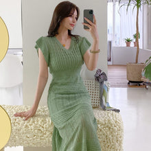 画像をギャラリービューアに読み込む, 優しい雰囲気フレンチ袖ハイウエストロングニットデートワンピース&無地スリップワンピースセットアップ