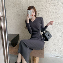 画像をギャラリービューアに読み込む, 2カラー選択無地気質Vネック長袖ファッションニットロングデートワンピース