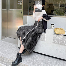 画像をギャラリービューアに読み込む, チェック柄Aラインスカートニットスカートボタンデザイン付き