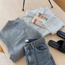 画像をギャラリービューアに読み込む, ストライプ柄ブラウス&ニットベストセットアップ