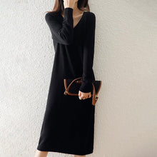 画像をギャラリービューアに読み込む, 5COLORSシンプル無地Ⅴネックゆるリラックスニットワンピース