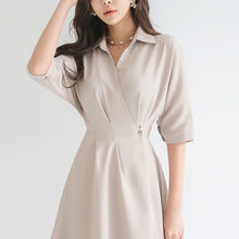 画像をギャラリービューアに読み込む, 人気沸騰 エレガントVネック切り替えレギュラーウエストAライン無地デートワンピース