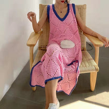 画像をギャラリービューアに読み込む, 優しい気質ピンク透かし彫りVネック配色切り替えゆったりニットセーターカジュアルワンピース
