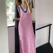 画像をギャラリービューアに読み込む, 優しい気質ピンク透かし彫りVネック配色切り替えゆったりニットセーターカジュアルワンピース