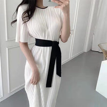 画像をギャラリービューアに読み込む, 取り入れたい流行クルーネックストライプ着痩せ効果ロングデートワンピース