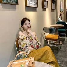 画像をギャラリービューアに読み込む, 花柄オフショルダーシャツ・ブラウストップス&無地高級感ワイドレッグパンツセットアップ